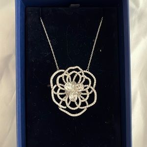 Swarovski Nelly Flower Necklace